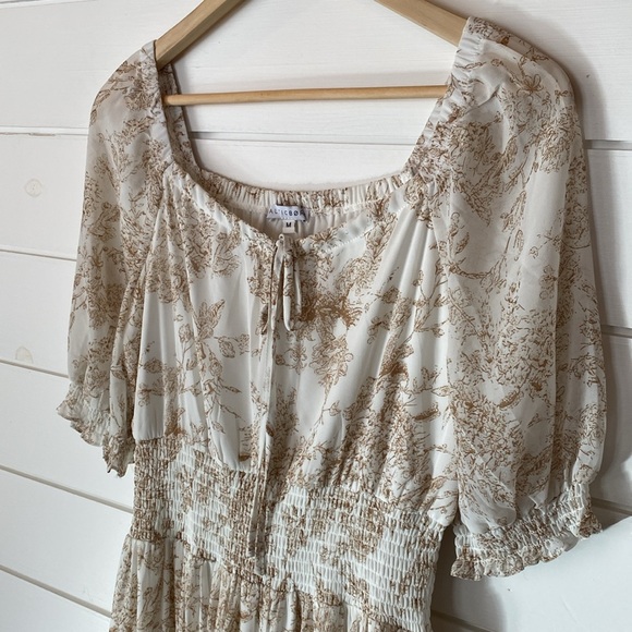 NWT Women’s size Medium BALTIC BORN tan and white floral maxi dress. - Picture 3 of 8